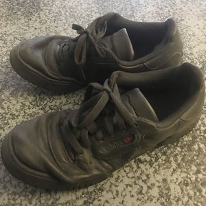 Yeezy powerphase calabasas sneakers